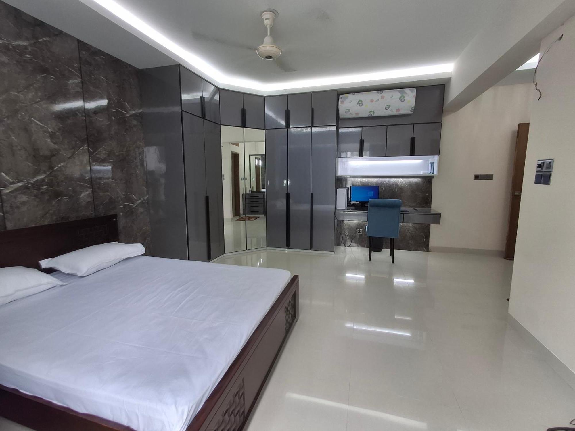 Elegant Secured Family Apartment With Open Space 达卡 外观 照片